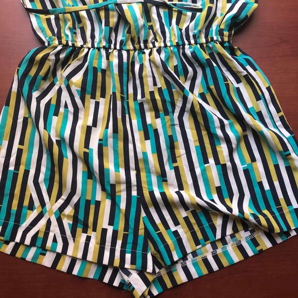 Romper - Picture 2 of 3